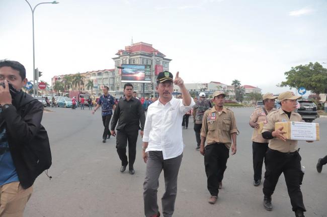 Wako Batam Turun ke Jalan Galang Dana untuk Palu dan Donggala